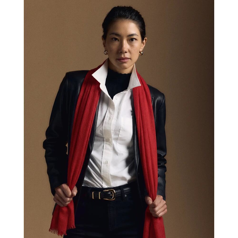 Quince Featherweight Cashmere Silk Frayed Edge Scarf in Red MSRP $225 sold out - Picture 3 of 5